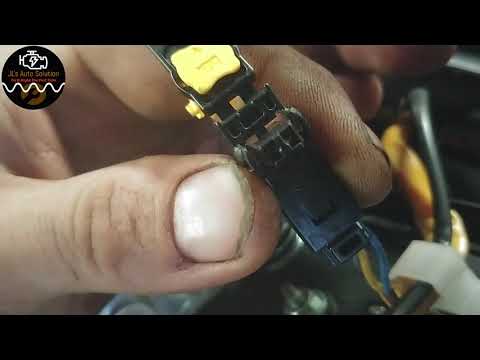 Видео: Как проверить неисправность подушки безопасности (код B1346)