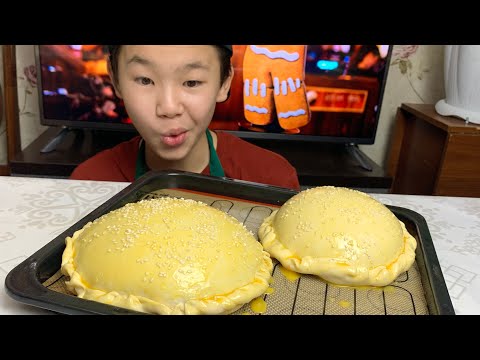 Видео: ТЕСТО И КИСЛОРОД! НАДУВНОЙ ПИРОГ! Мама была в восторге