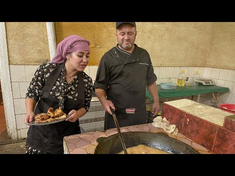 Видео: Какую рыбу любят узбеки. Самый вкусный способ жарки рыбы ! Андижан !