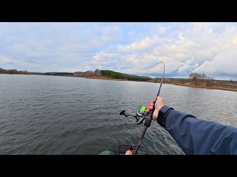 Видео: УПЛЫЛ ОТ ВСЕХ И НАШЁЛ ЛОГОВО ГОЛОДНЫХ ЩУК! Осенняя рыбалка на спиннинг 2025.