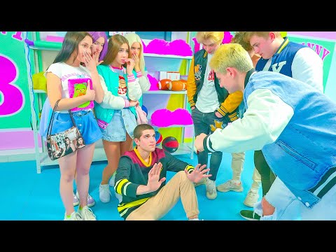 Видео: СУМАСШЕДШИЙ ФАНАТ ДИАНЫ ПОПАЛ ПОД РАЗДАЧУ!!! БАСКЕТБОЛИСТЫ ЗАСТУПИЛИСЬ ЗА ЧЕРЛИДЕРШ BUNNY!!!