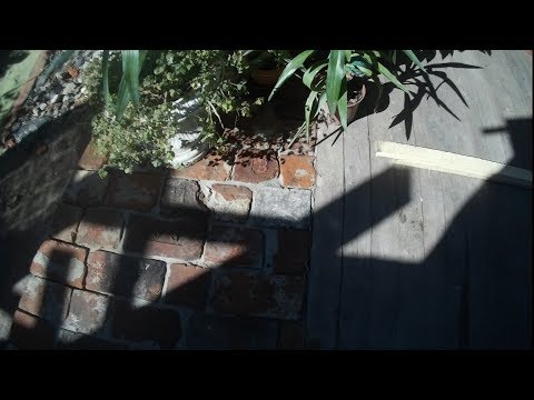 Видео: Тротуарная плитка или как  сделать двор из старого кирпича ?