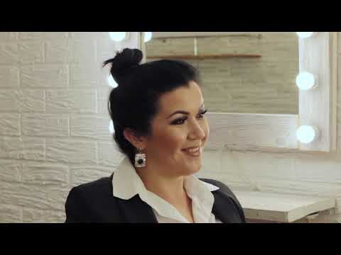 Видео: Интервью парикмахера. История успеха.