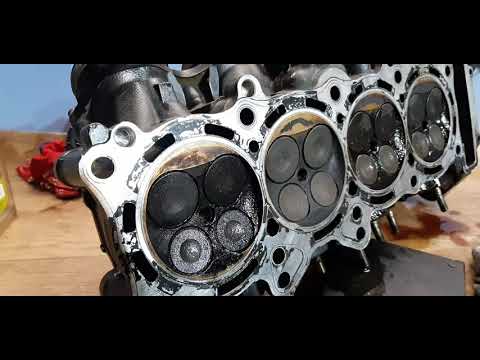 Видео: YAMAHA R-1  2009 г . Ремонт ГБЦ . Часть -2