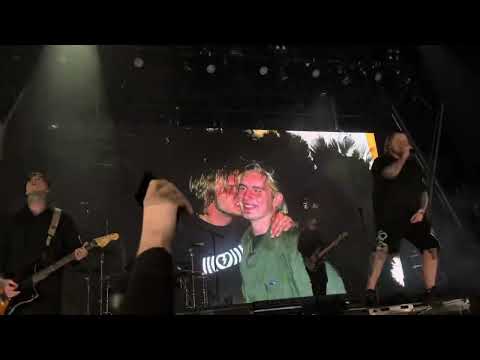 Видео: AMATORY - Теряешь меня (Live @ BASE, Moscow, 2024.12.05)