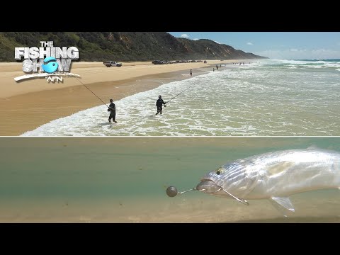 Видео: Тройной прибой на острове Фрейзер