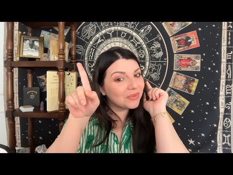 Видео: Какой вас видят мужчины? Таро Юлия Петрова