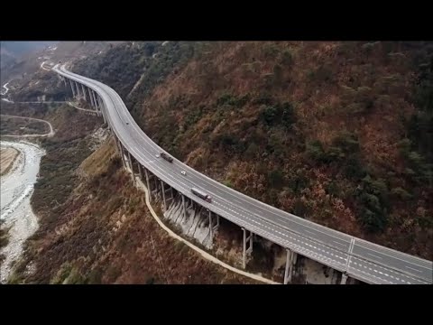 Видео: Китай, дорога головокружения