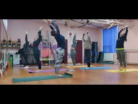 Видео: 23.10.25. Оля Чайка растяжка (йога)