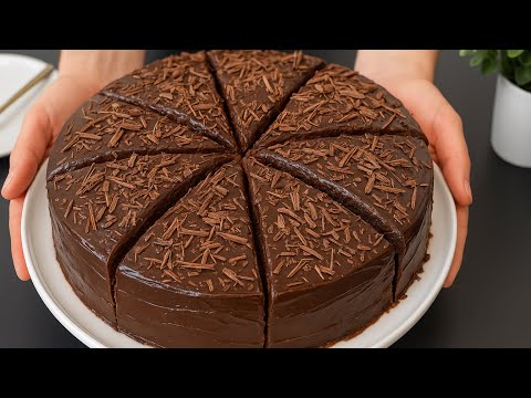 Видео: Самый нежный и вкусный шоколадный торт! Очень простой в приготовлении и тает во рту 🤤🍫