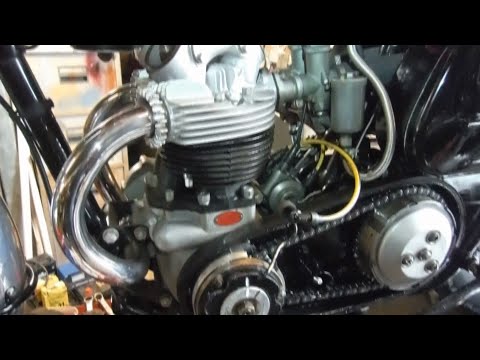 Видео: Norton Nomad - При подготовке к проверке угла опережения зажигания и зазоров клапанов обнаруживае...