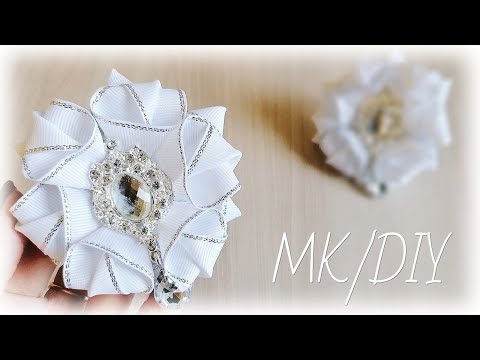Видео: КРАСИВЫЕ БАНТЫ НА 1 СЕНТЯБРЯ / Школьные бантики