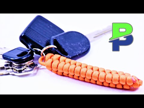 Видео: Как сделать брелок в виде гремучей змеи из паракорда - BoredParacord.com