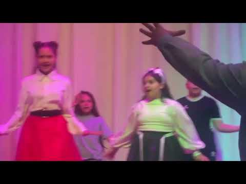 Видео: Выступление брата 