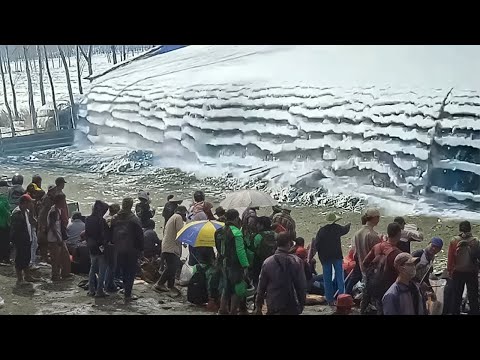 Видео: НЕВЕРОЯТНЫЕ МОМЕНТЫ, СНЯТЫЕ НА КАМЕРУ