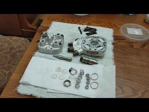 Видео: Переборка и чистка дозатора W123 m102 230E