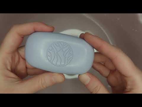 Видео: Lathering soap / мылю мыло