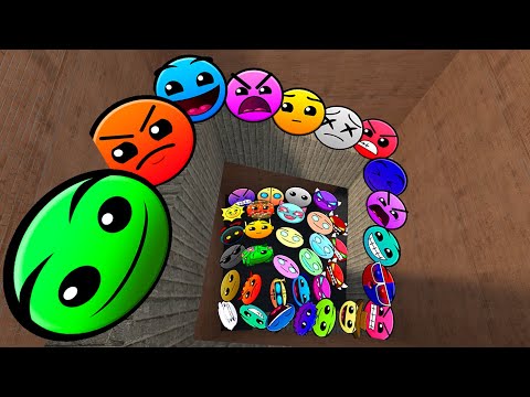 Видео: Geometry Dash и Lobotomy Dash Nextbots: преследуйте меня в лабиринте Gmod