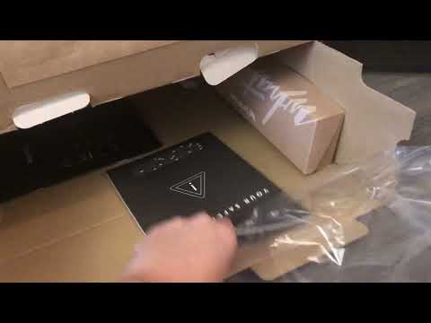 Видео: Капсульная кофемашина Nespresso Essenza Mini C30, черный