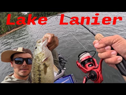 Видео: ЭПИЧЕСКОЕ ДЕЙСТВИЕ НА ПОВЕРХНОСТИ ОЗЕРА ЛАНЬЕР!! (БОЛЕЕ 20 ФУНТОВ ГИГАНТСКОГО осеннего пятнистого...