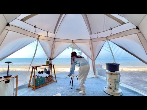 Видео: Это глэмпинг? Постройте дом на пляже с новой палаткой CAMPING IN THE KOREA