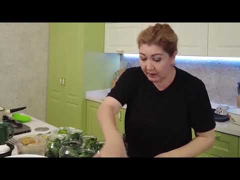 Видео: 😋МАРИНУЕМ 🥒ОГУРЦЫ БЫСТРО и ЭКОНОМНО! С 😂ХВОСТИКАМИ И 🏵СОЦВЕТИЯМИ!