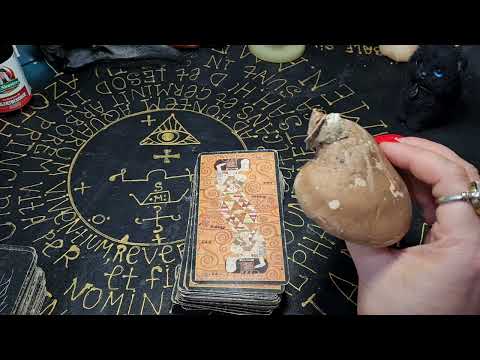 Видео: Таро. ДИАГНОСТИКА ВАШЕГО ЗДОРОВЬЯ. На что обратить внимание сейчас?