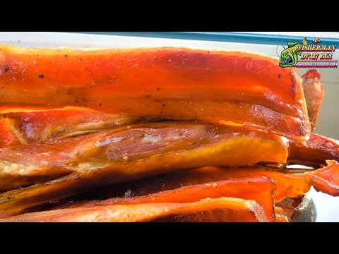 Видео: Малосольные брюшки лосося в соевом соусе, Вкусная рыбка к пиву по быстрому!