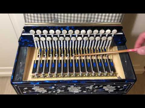 Видео: Устройство механики клавиатур у "Заказной" гармони