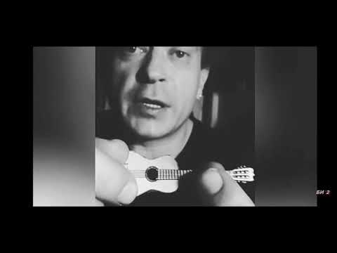 Видео: Лёва Би-2 сходит с ума на протяжении двух минут