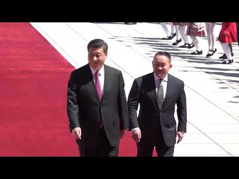 Видео: Монгол Улсын Ерөнхийлөгч Х.Баттулгыг БНХАУ-ын дарга Ши Жиньпин Ардын Их хурлын талбайд угтав
