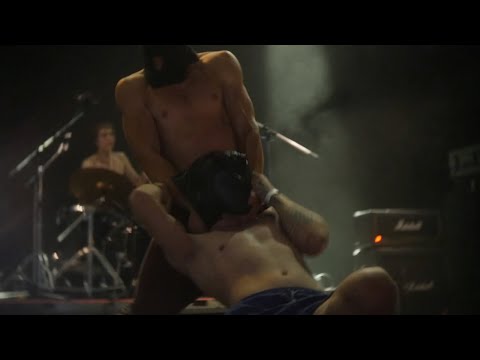 Видео: Шумные и угрожающие выходки @ Sadwave fest