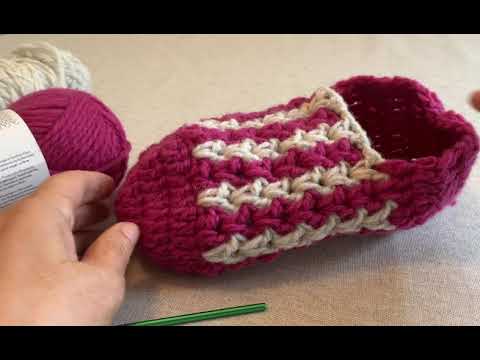 Видео: Уютные тапочки за один вечер #crochet #вязаниекрючком #тапочкикрючком 