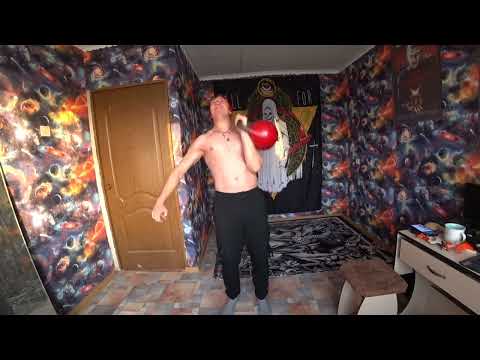 Видео: Жим гири 32 кг стоя . Дорога к жиму гири #3