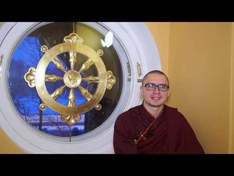 Видео: Интервью с хувараком (студентом) университета при Иволгинском дацане