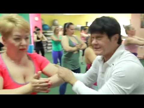 Видео: Анна Куркурина -сушим бедра и руки  дома