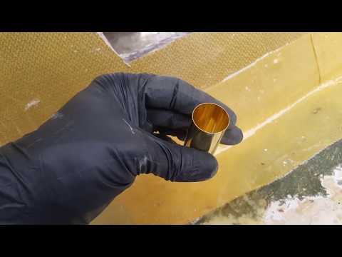 Видео: Ремонт транца и пола лодки. Установка транцевого стока. Часть 36