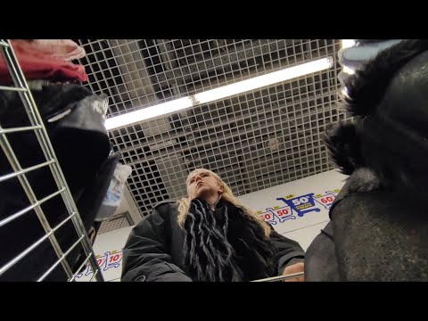 Видео: ИДЁМ В СЕКОНД-ХЭНД! вещи в стиле y2k, indie sleaze, model off duty