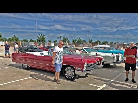 Видео: Динозавры испанского побережья. Ездят! [4K]