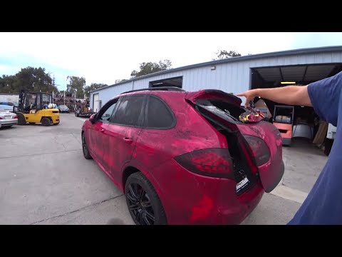 Видео: Гараж Загорелся Вместе с Porsche GTS @3BRO