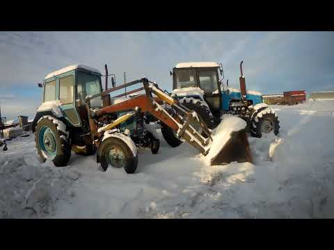 Видео: (Сезон 2019) МТЗ 92П разгрузка удобрений! / ( Season 2019) МТZ 92P  Fertilizer unloading!