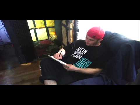 Видео: 2ofUs - Песента на S.ASA (official video)