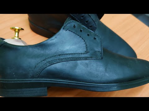 Видео: Как снять старый наслой крема и заново почистить обувь