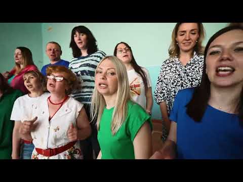 Видео: Музыкальный клип от родителей для выпускников 2023 года. Федерико Феллини