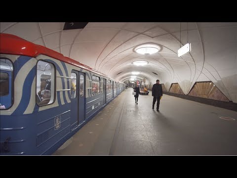 Видео: Russia, Moscow, metro ride from Аэропо́рт to Со́кол