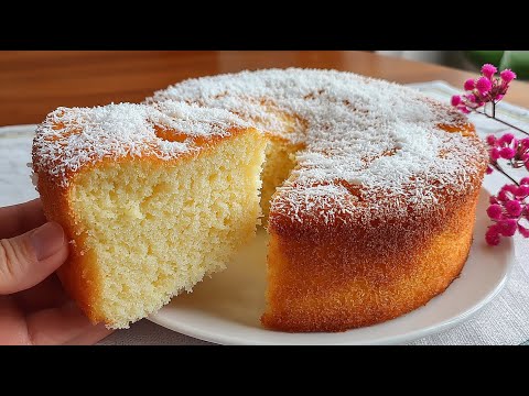 Видео: Этот влажный пирог просто тает во рту! Вы будете готовить этот пирог каждый день!