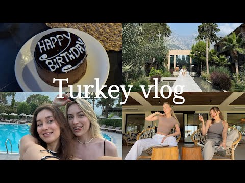 Видео: Турция влог | отель Balmy Beach Resort Kemer, хорошая музыка, немного спорта и много вкусной еды 🐳