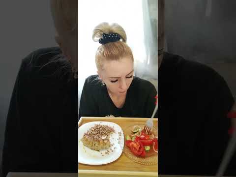 Видео: Мукбанг колбаски Мюнхенские 🤤🤤🤤