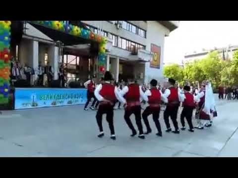 Видео: ДЮФА "Зорница" Русе - Тракийска сюита (Великденско хоро - 16.04.2017)