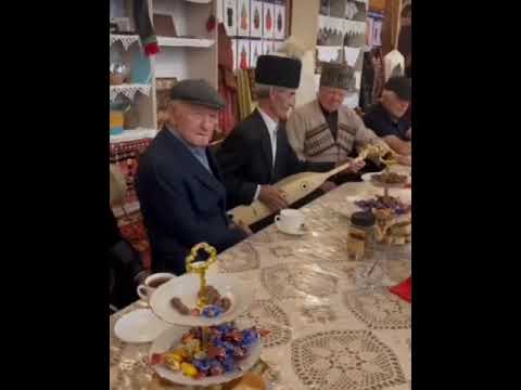 Видео: На пандуре лезгинка очень красиво играет#avarmuzon #новаяпесня #аварцы #аварская #лезгинка #2023